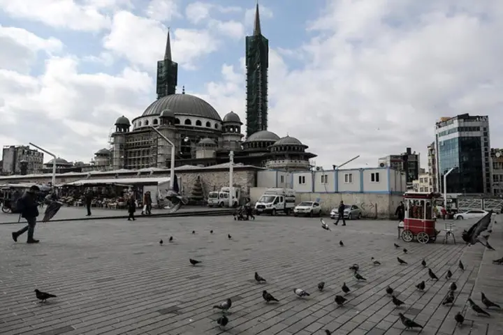 TAKSIM CAMII